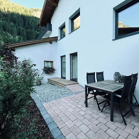 Ferienhaus Ragg Kaunertal Exterior photo